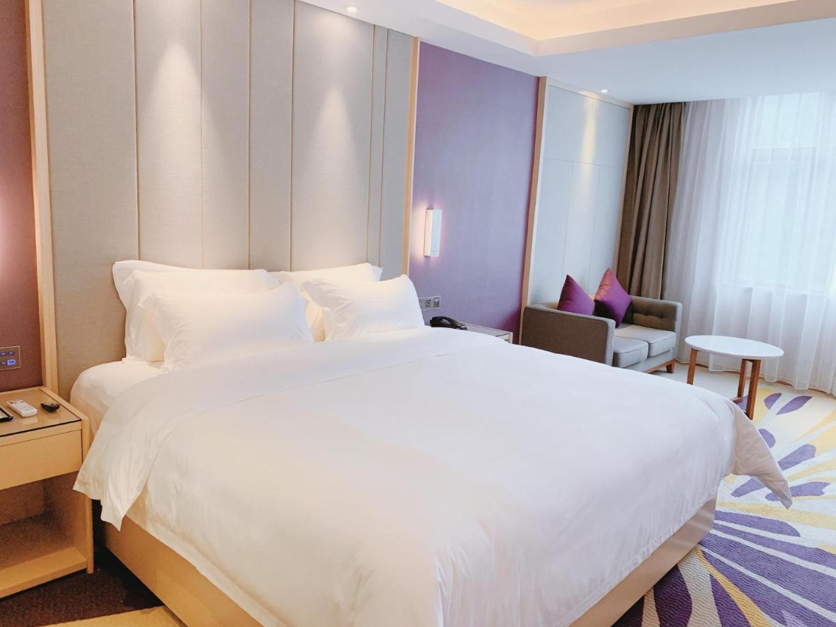 שנג'ן Lavande Hotel Huizhou Xinxu Government Square מראה חיצוני תמונה