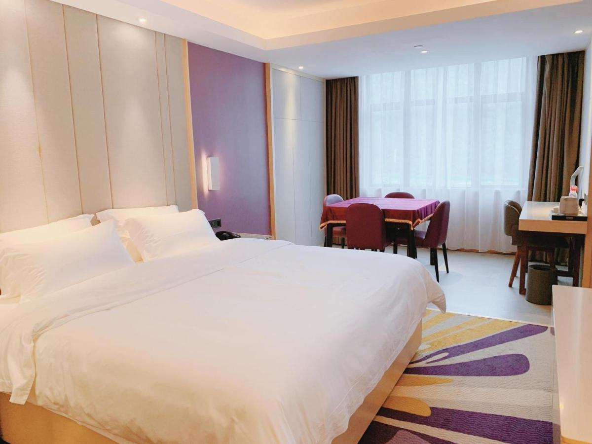 שנג'ן Lavande Hotel Huizhou Xinxu Government Square מראה חיצוני תמונה